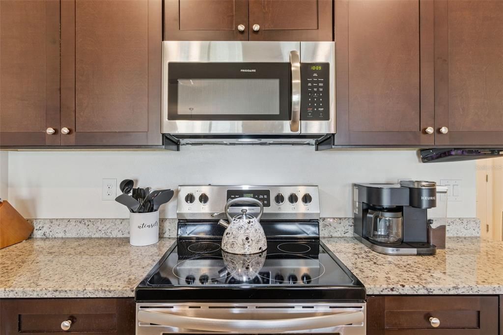 For Sale: $384,000 (4 beds, 2 baths, 1846 Square Feet)