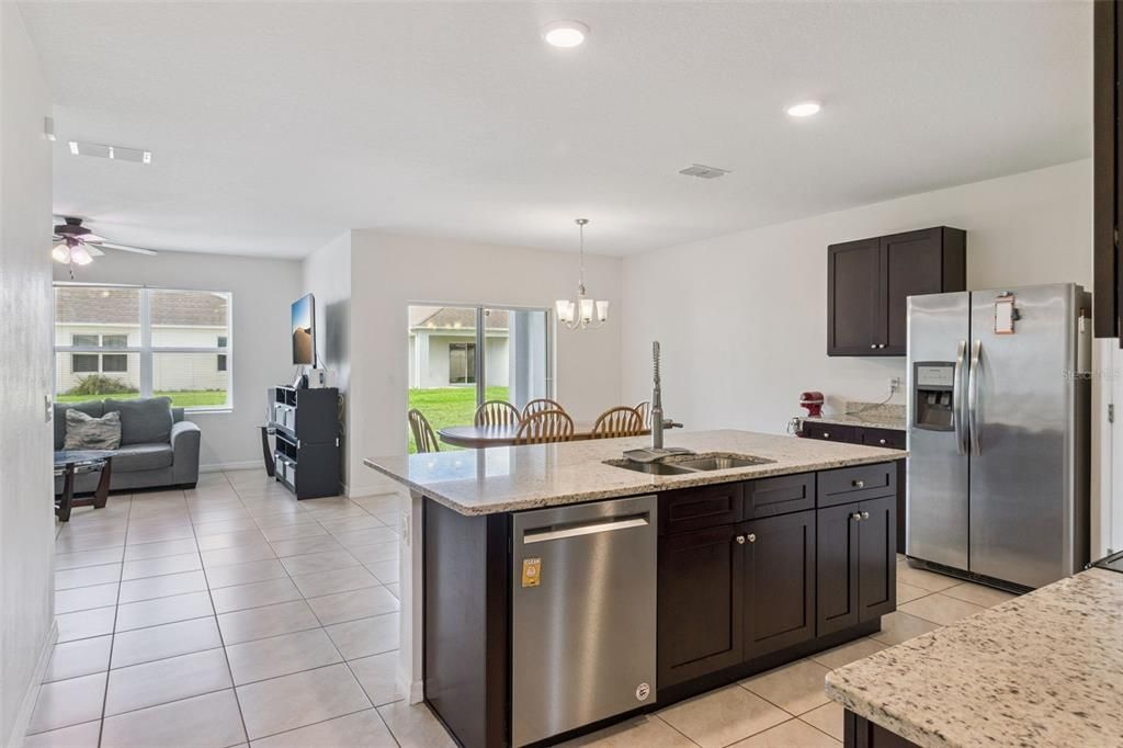 For Sale: $384,000 (4 beds, 2 baths, 1846 Square Feet)