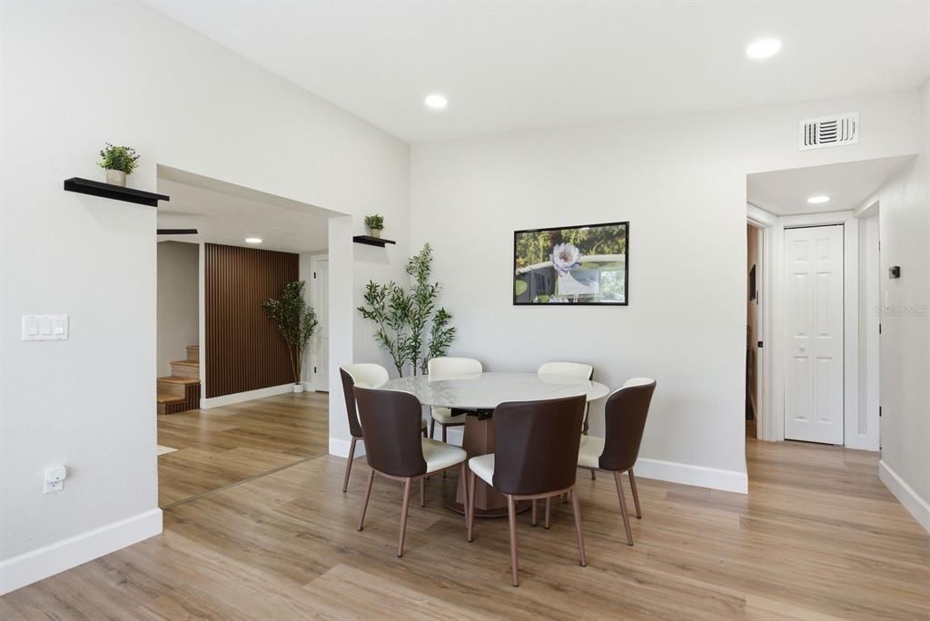 For Sale: $390,000 (3 beds, 1 baths, 1500 Square Feet)