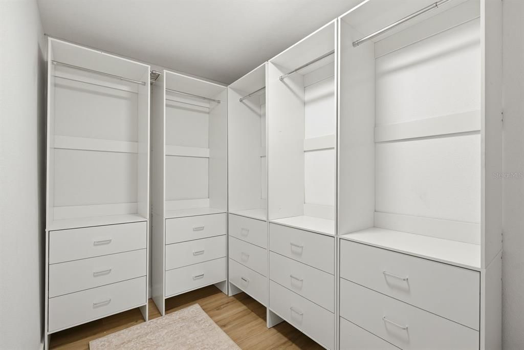 For Sale: $390,000 (3 beds, 1 baths, 1500 Square Feet)