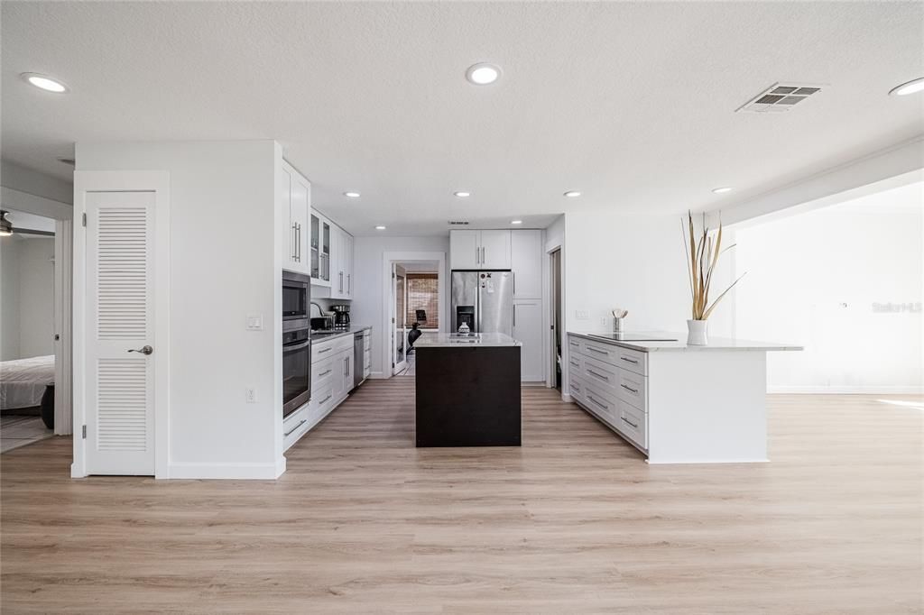 En Venta: $549,900 (3 camas, 1 baños, 1488 Pies cuadrados)