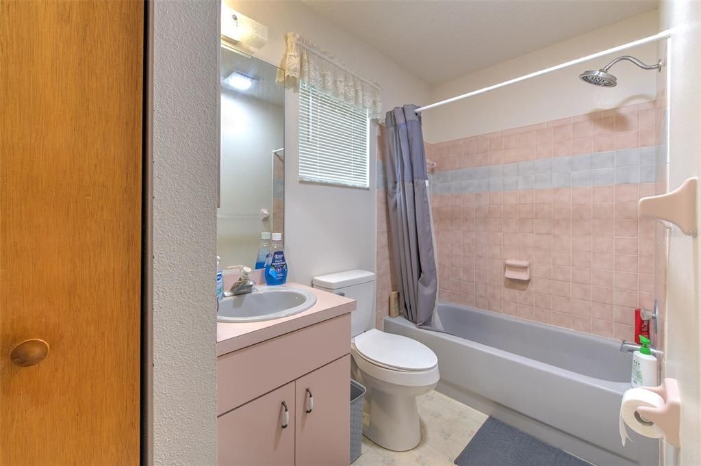 For Sale: $339,000 (2 beds, 2 baths, 1303 Square Feet)