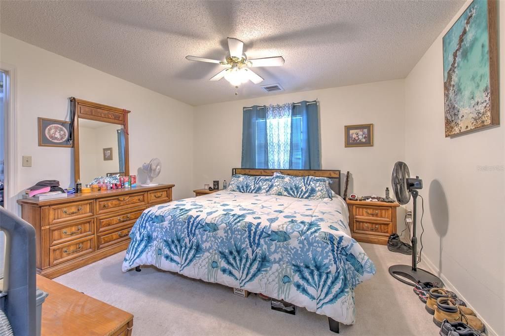 For Sale: $339,000 (2 beds, 2 baths, 1303 Square Feet)