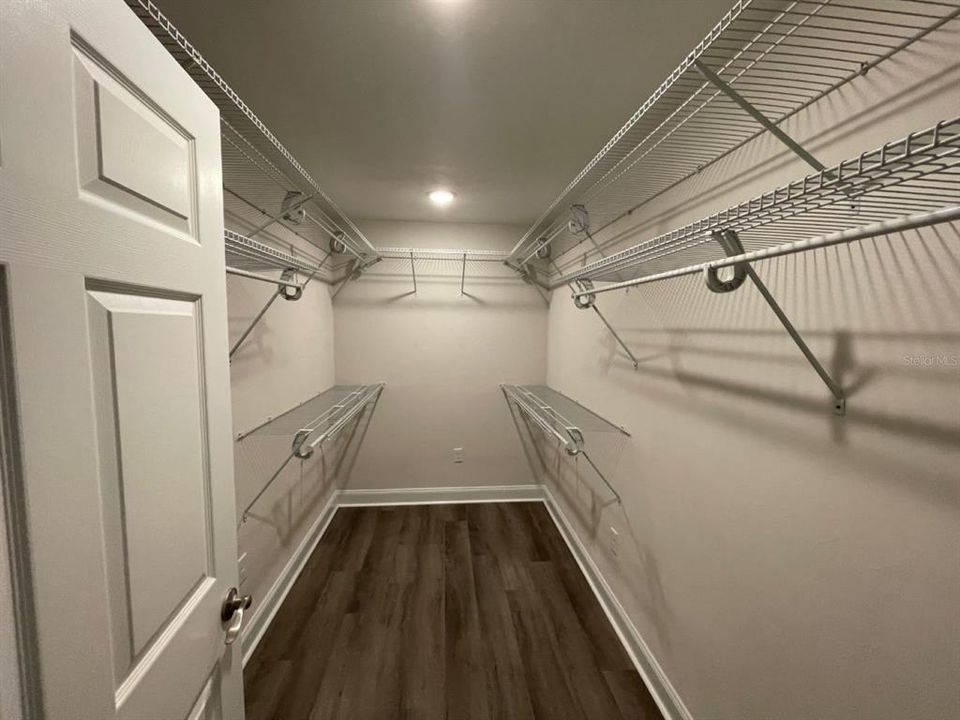 For Rent: $2,100 (3 beds, 2 baths, 1575 Square Feet)