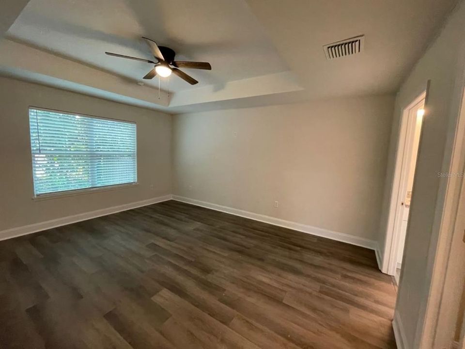For Rent: $2,100 (3 beds, 2 baths, 1575 Square Feet)