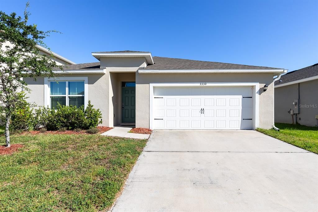 Recently Rented: $2,600 (4 beds, 2 baths, 1815 Square Feet)