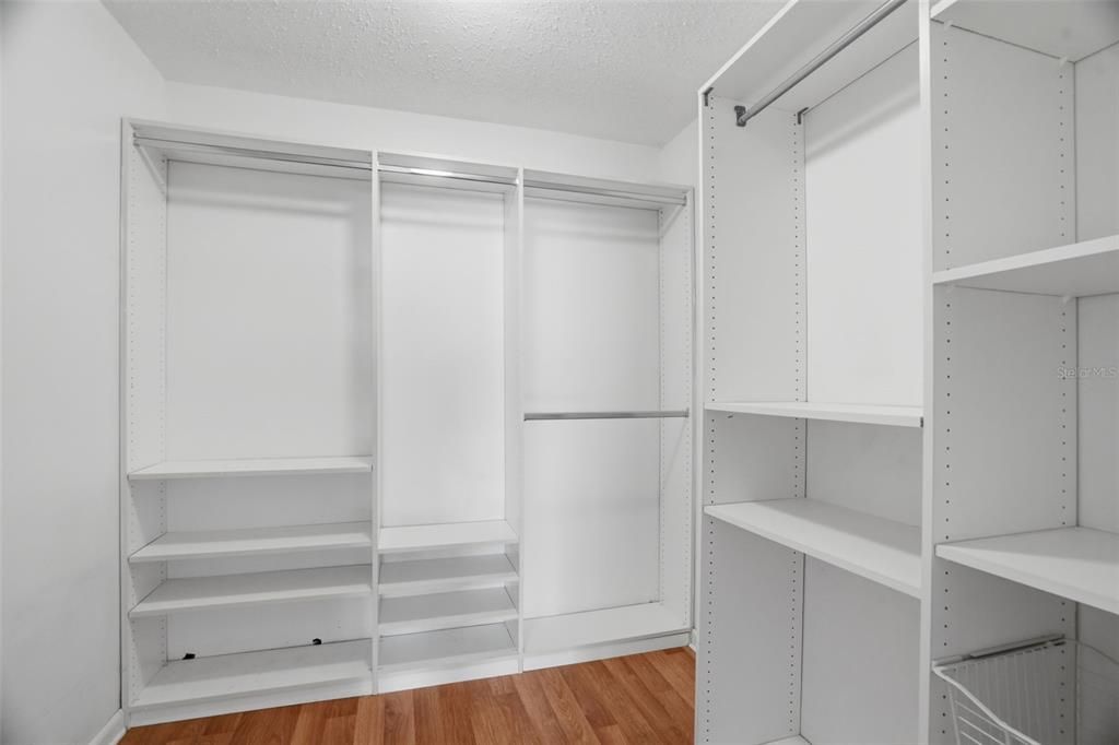For Sale: $490,000 (4 beds, 2 baths, 1787 Square Feet)