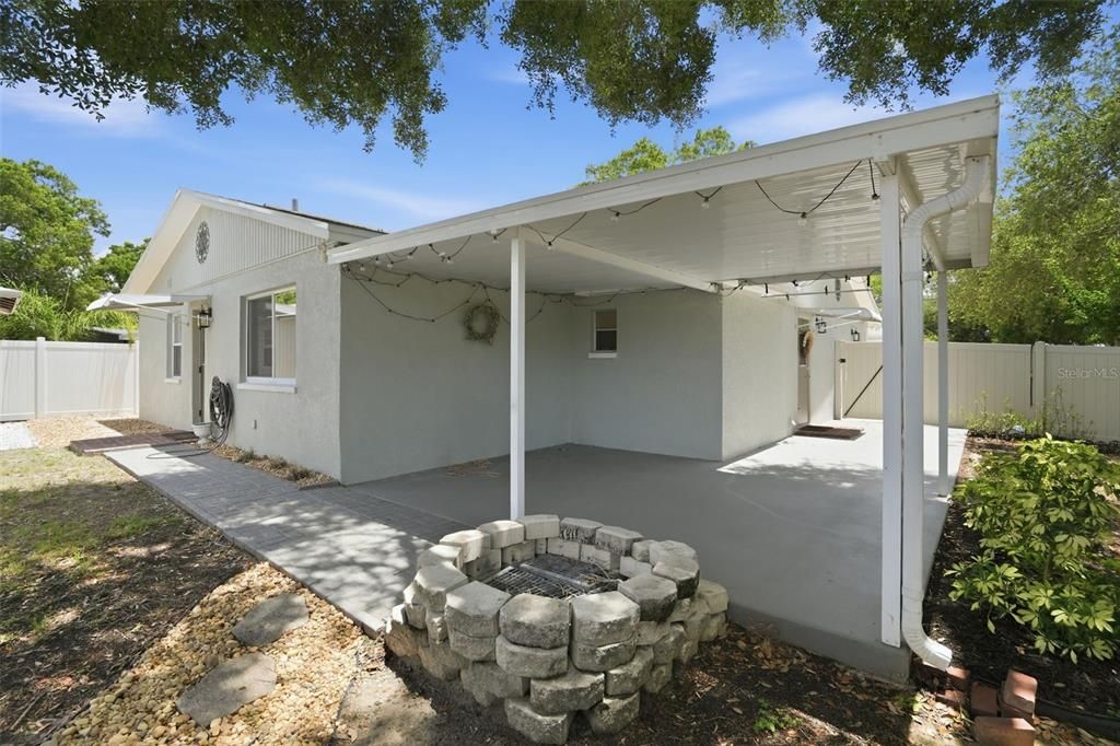 For Sale: $490,000 (4 beds, 2 baths, 1787 Square Feet)