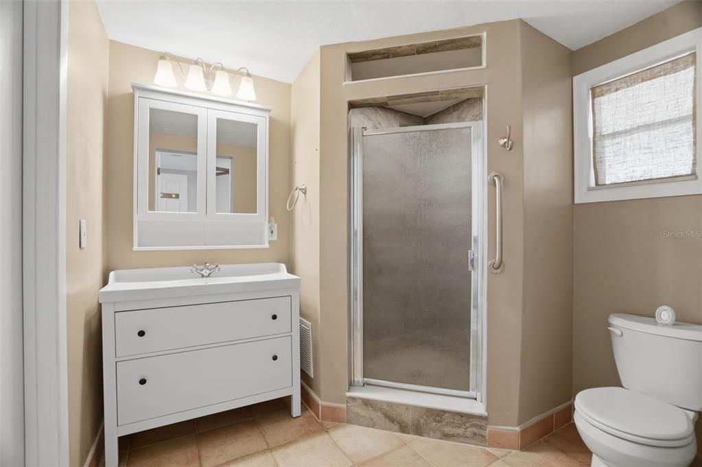 For Sale: $490,000 (4 beds, 2 baths, 1787 Square Feet)