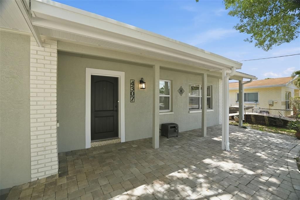 For Sale: $490,000 (4 beds, 2 baths, 1787 Square Feet)