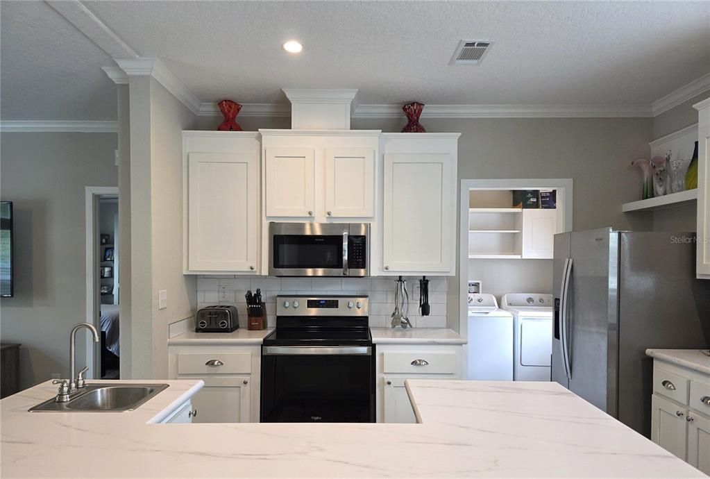 For Sale: $374,900 (5 beds, 3 baths, 2280 Square Feet)