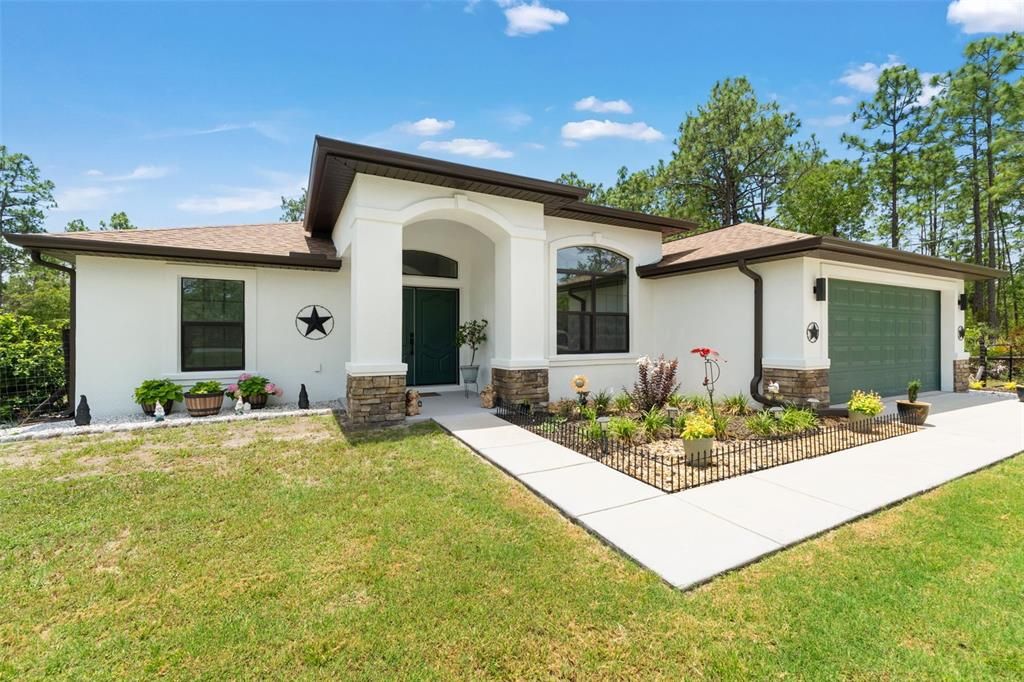 For Sale: $498,000 (3 beds, 2 baths, 1910 Square Feet)
