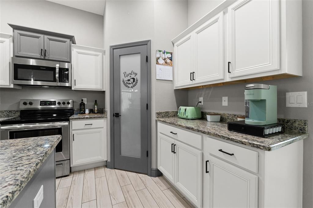 For Sale: $498,000 (3 beds, 2 baths, 1910 Square Feet)