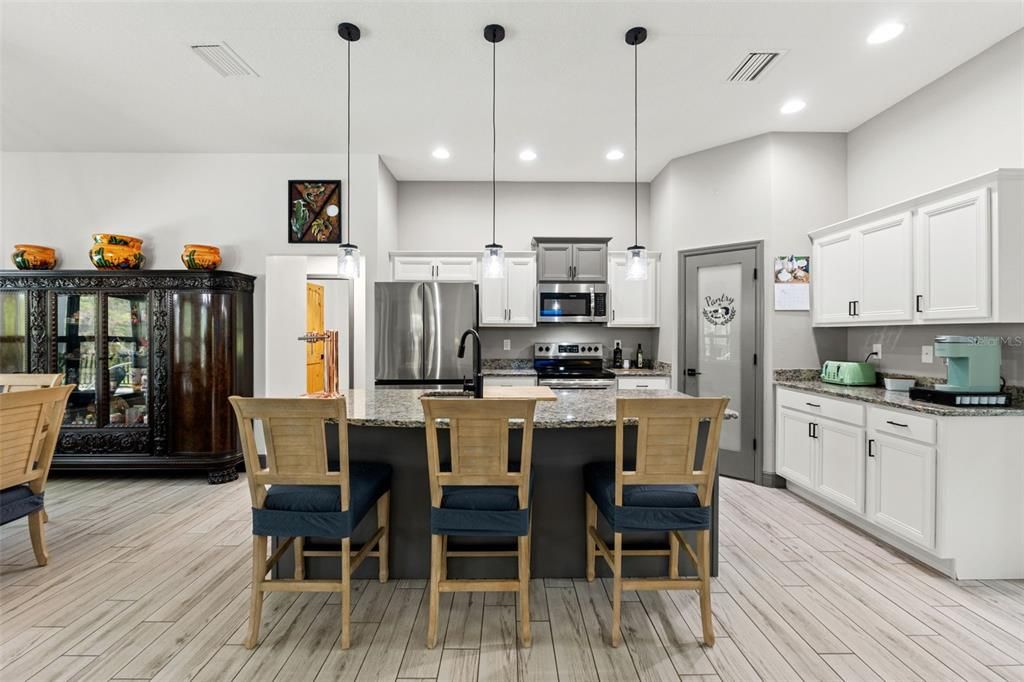 For Sale: $498,000 (3 beds, 2 baths, 1910 Square Feet)