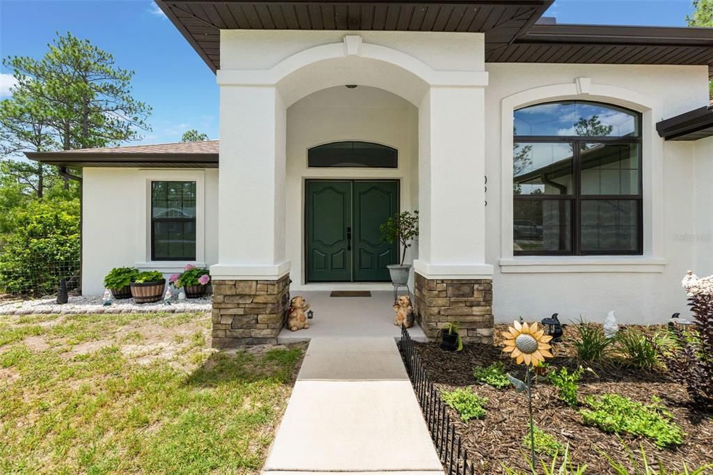 For Sale: $498,000 (3 beds, 2 baths, 1910 Square Feet)