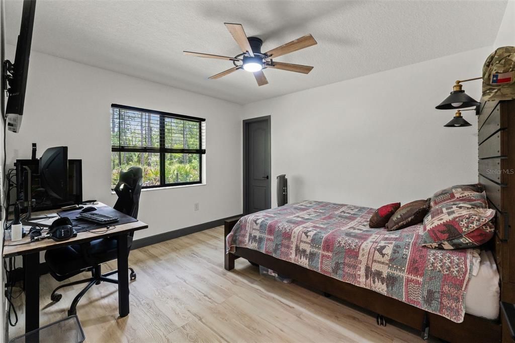 For Sale: $498,000 (3 beds, 2 baths, 1910 Square Feet)