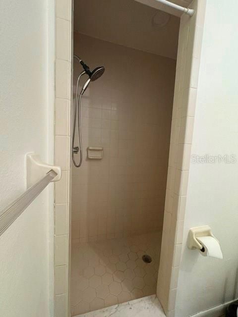 For Sale: $227,900 (2 beds, 2 baths, 1085 Square Feet)