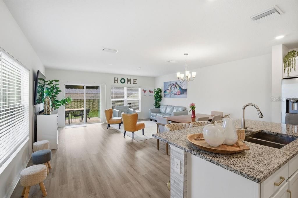 For Sale: $380,000 (3 beds, 2 baths, 1687 Square Feet)