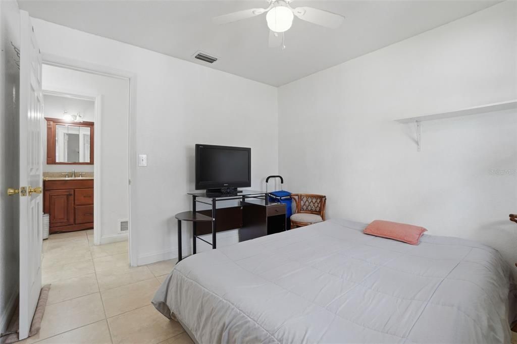 For Sale: $489,000 (3 beds, 2 baths, 2053 Square Feet)