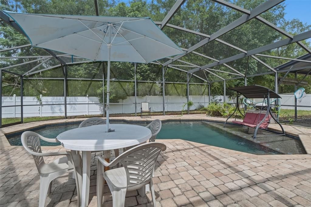 For Sale: $489,000 (3 beds, 2 baths, 2053 Square Feet)