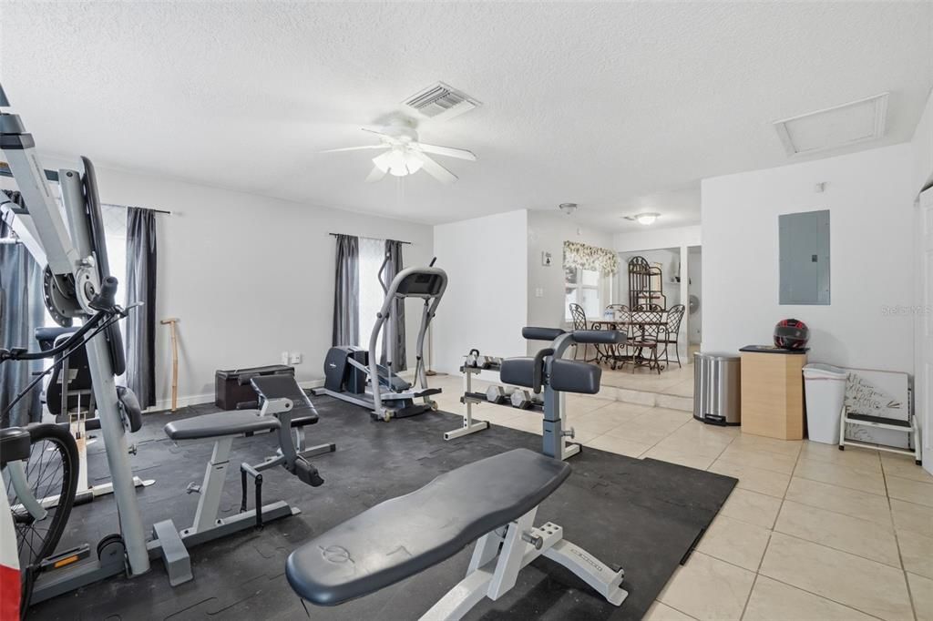 For Sale: $489,000 (3 beds, 2 baths, 2053 Square Feet)