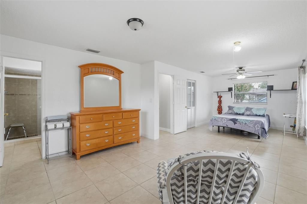 For Sale: $489,000 (3 beds, 2 baths, 2053 Square Feet)