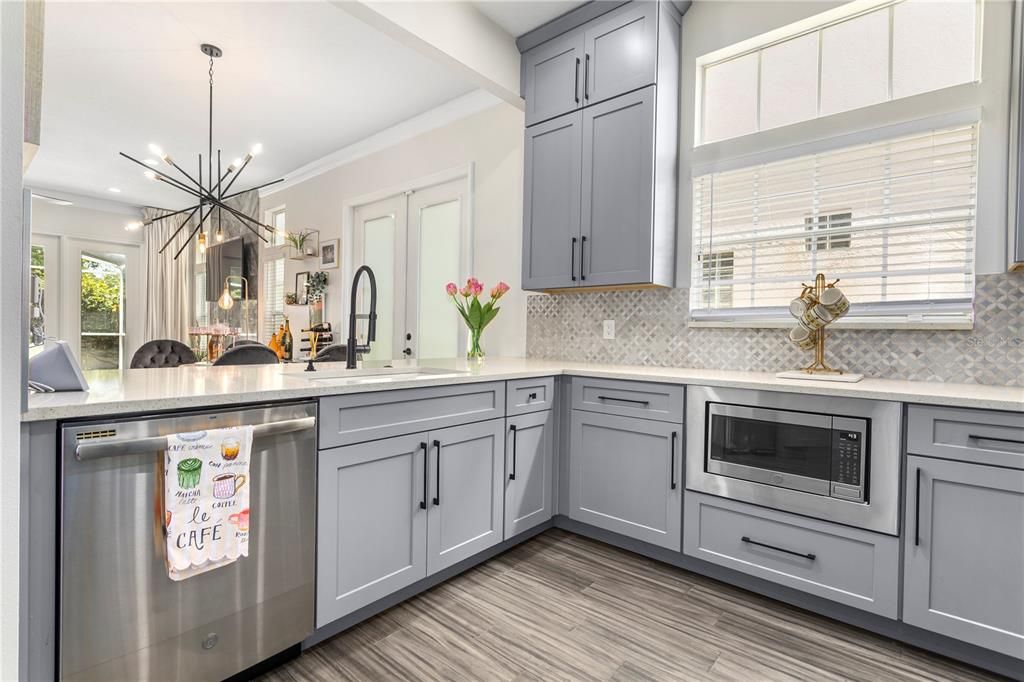 For Sale: $699,999 (4 beds, 3 baths, 2180 Square Feet)