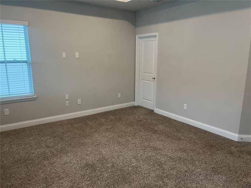 For Rent: $2,750 (3 beds, 2 baths, 1733 Square Feet)