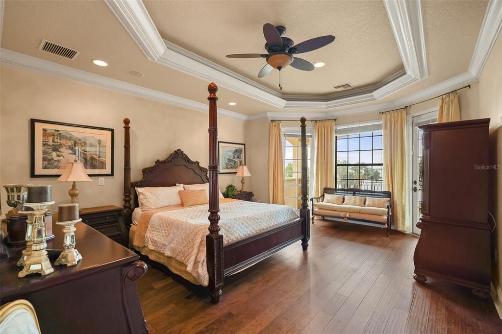 En Venta: $1,300,000 (5 camas, 4 baños, 3772 Pies cuadrados)