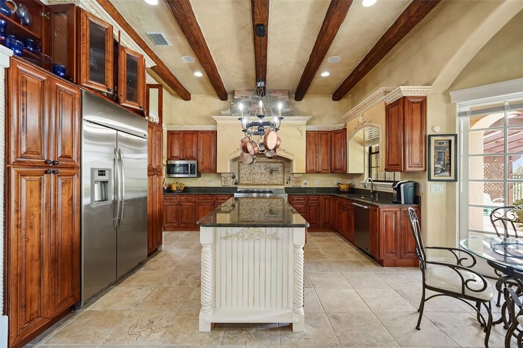 En Venta: $1,300,000 (5 camas, 4 baños, 3772 Pies cuadrados)