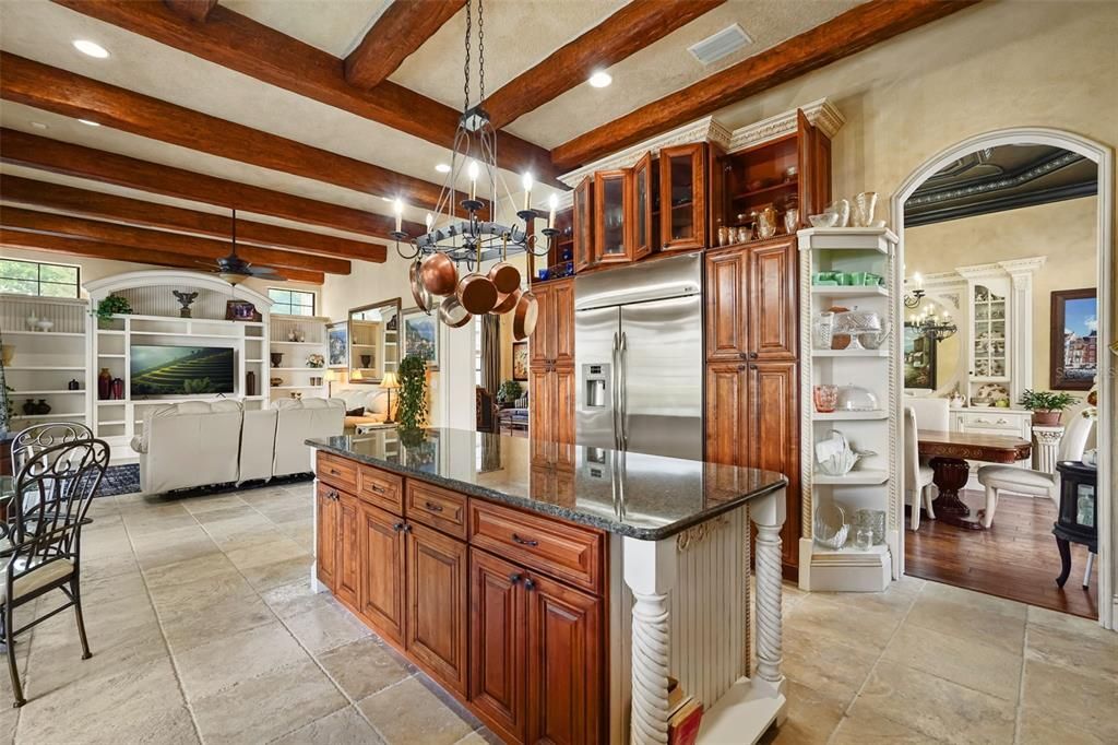 En Venta: $1,300,000 (5 camas, 4 baños, 3772 Pies cuadrados)