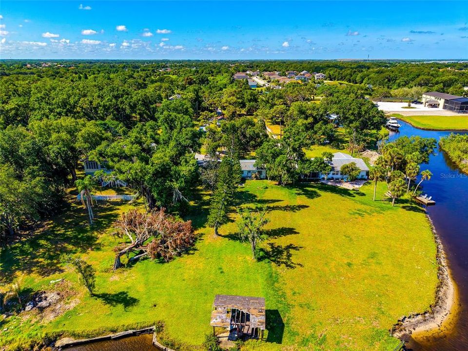 En Venta: $4,000,000 (5 camas, 3 baños, 2300 Pies cuadrados)