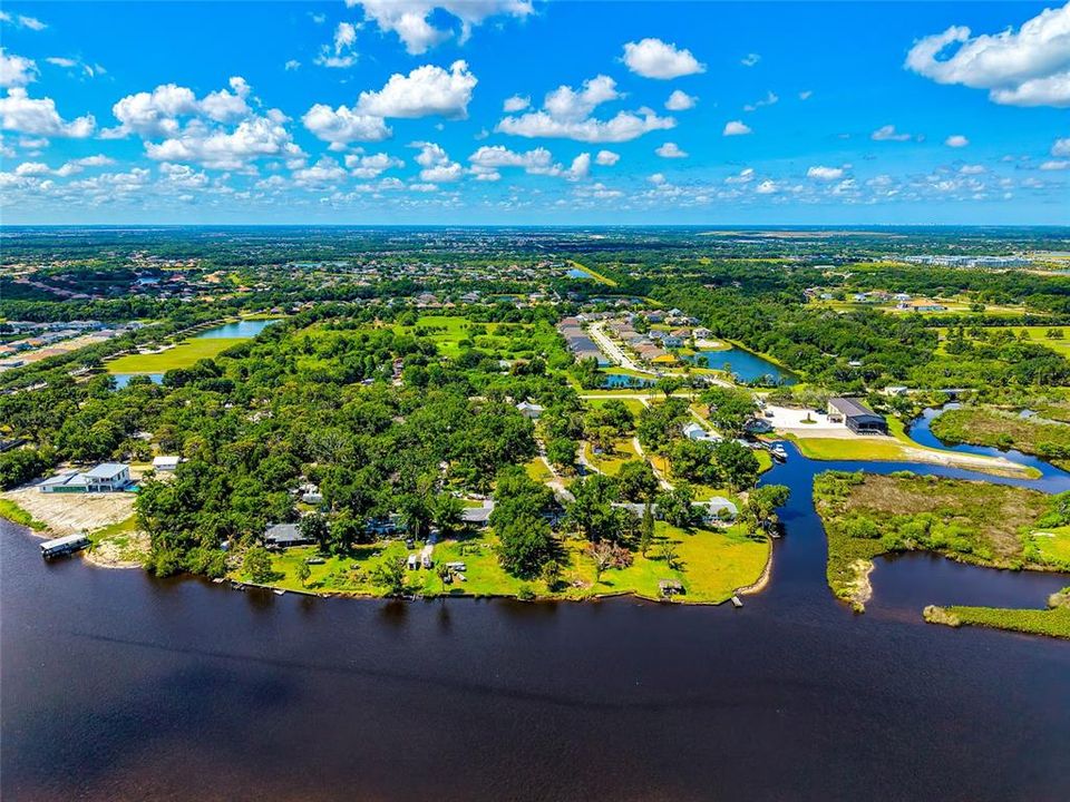 En Venta: $4,000,000 (5 camas, 3 baños, 2300 Pies cuadrados)