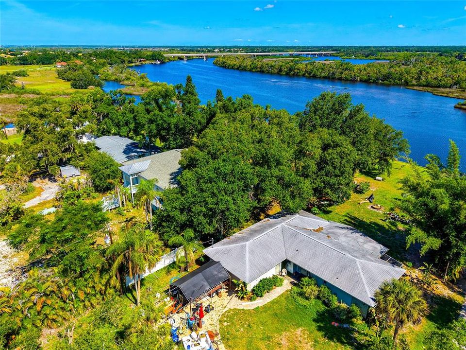 En Venta: $4,000,000 (5 camas, 3 baños, 2300 Pies cuadrados)