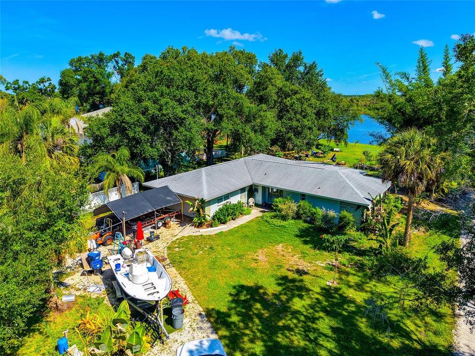 En Venta: $4,000,000 (5 camas, 3 baños, 2300 Pies cuadrados)