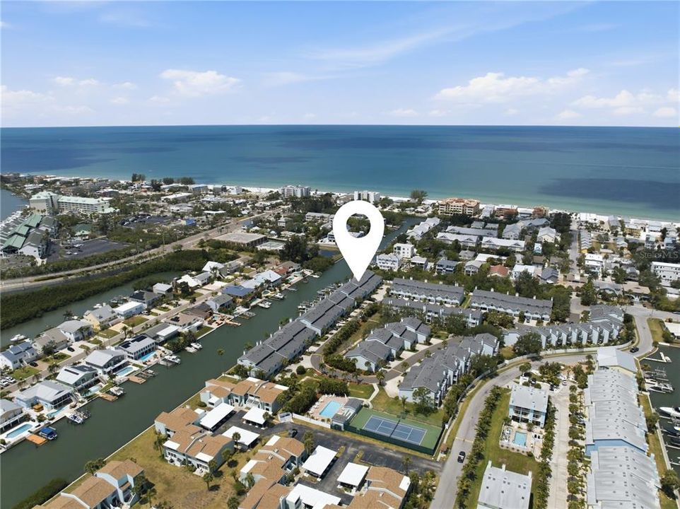 For Sale: $679,000 (2 beds, 2 baths, 1465 Square Feet)