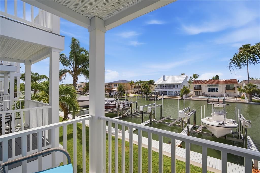For Sale: $679,000 (2 beds, 2 baths, 1465 Square Feet)