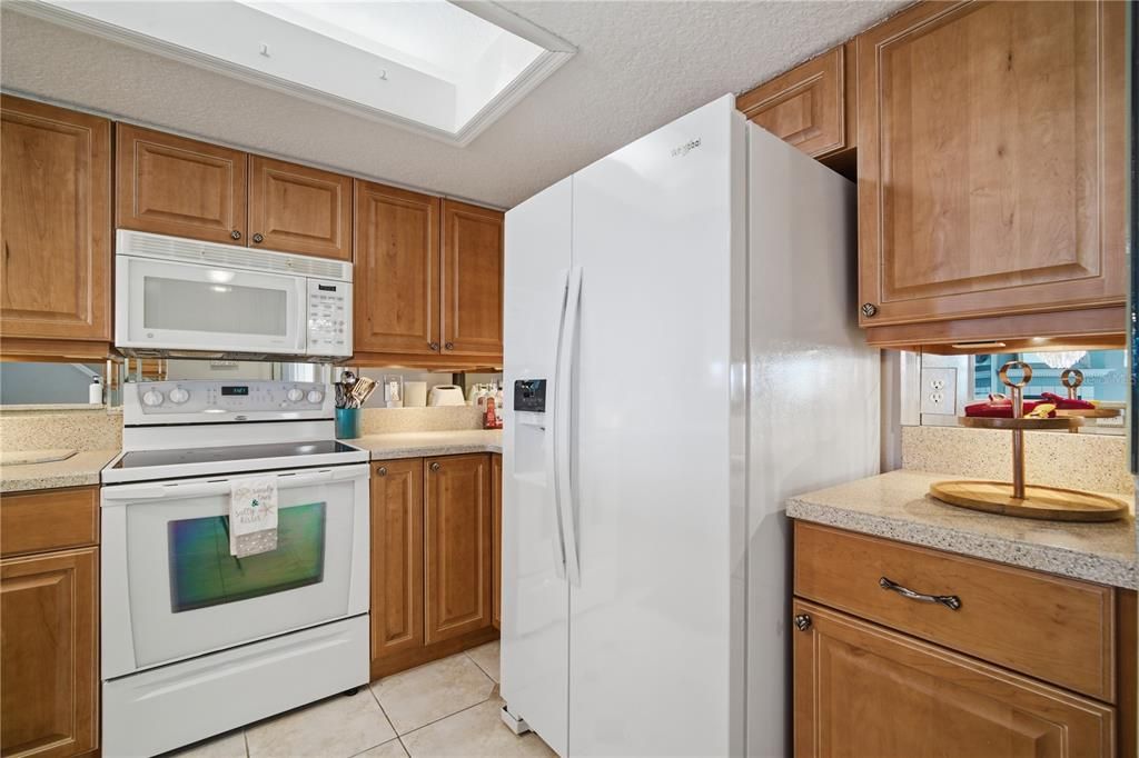 For Sale: $679,000 (2 beds, 2 baths, 1465 Square Feet)