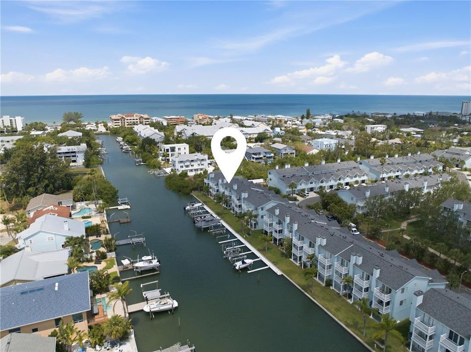 For Sale: $679,000 (2 beds, 2 baths, 1465 Square Feet)