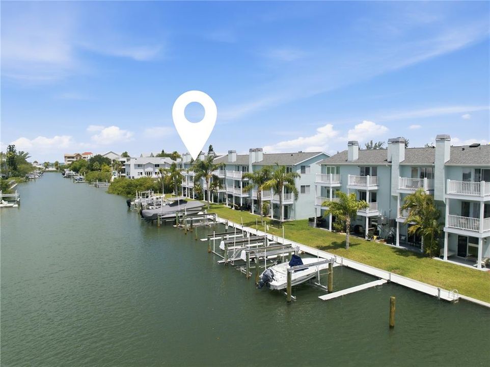 For Sale: $679,000 (2 beds, 2 baths, 1465 Square Feet)