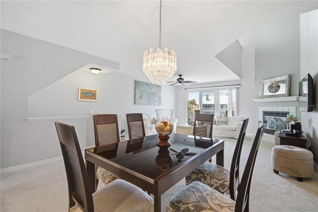 For Sale: $679,000 (2 beds, 2 baths, 1465 Square Feet)