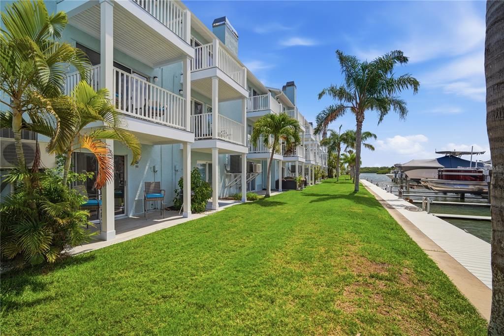 For Sale: $679,000 (2 beds, 2 baths, 1465 Square Feet)