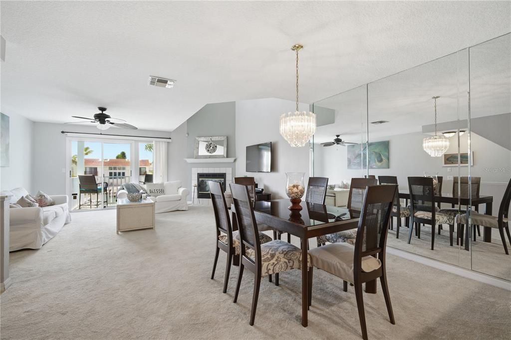 For Sale: $679,000 (2 beds, 2 baths, 1465 Square Feet)