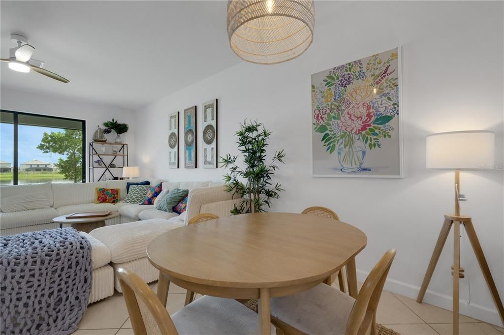 For Sale: $334,900 (3 beds, 2 baths, 1925 Square Feet)