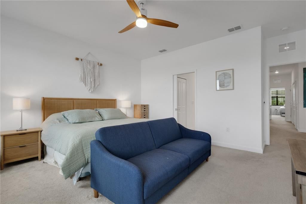 For Sale: $334,900 (3 beds, 2 baths, 1925 Square Feet)