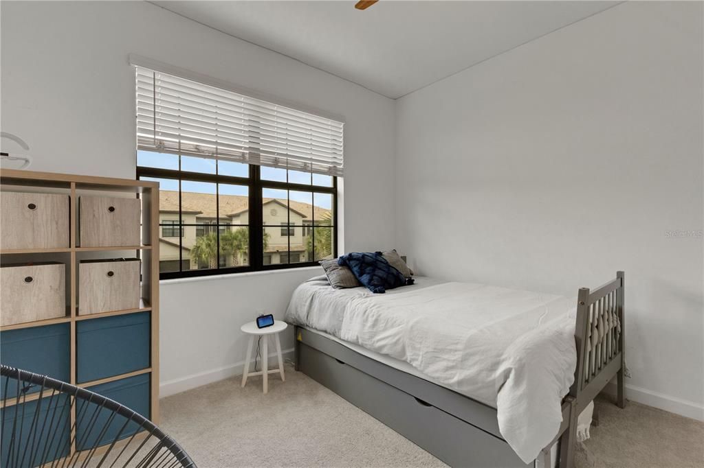 For Sale: $334,900 (3 beds, 2 baths, 1925 Square Feet)