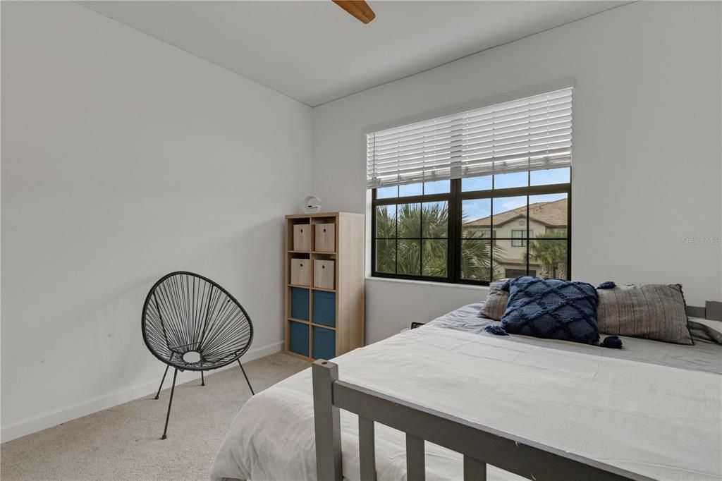 For Sale: $334,900 (3 beds, 2 baths, 1925 Square Feet)