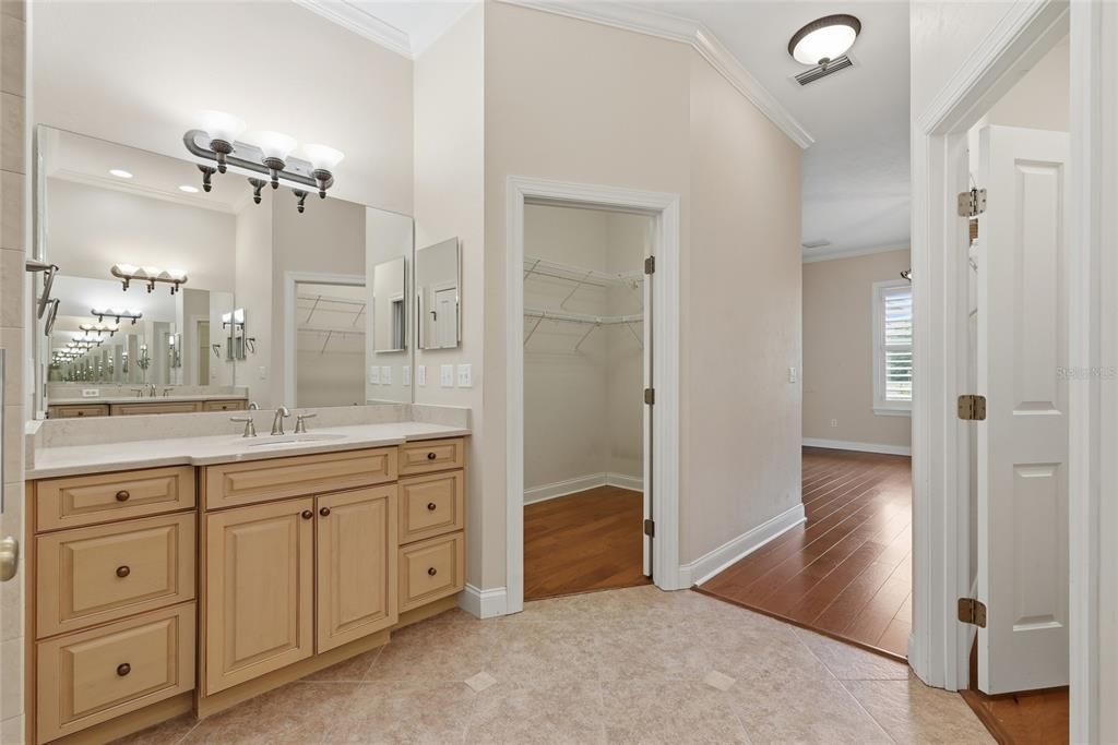 For Sale: $750,000 (4 beds, 3 baths, 2451 Square Feet)