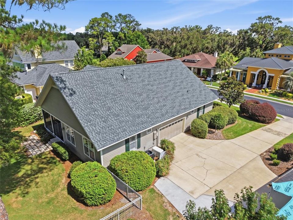 For Sale: $750,000 (4 beds, 3 baths, 2451 Square Feet)