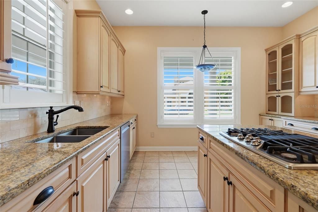 For Sale: $750,000 (4 beds, 3 baths, 2451 Square Feet)